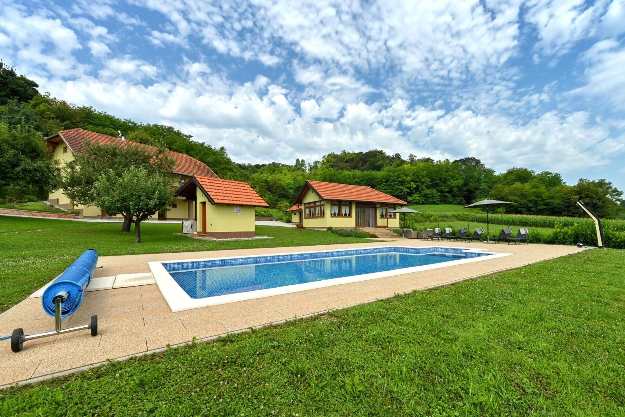 Ruralna Kuca 'Villa Zagorka' Za Odmor Sa Bazenom I Bocalistem Donja Pacetina Exteriér fotografie