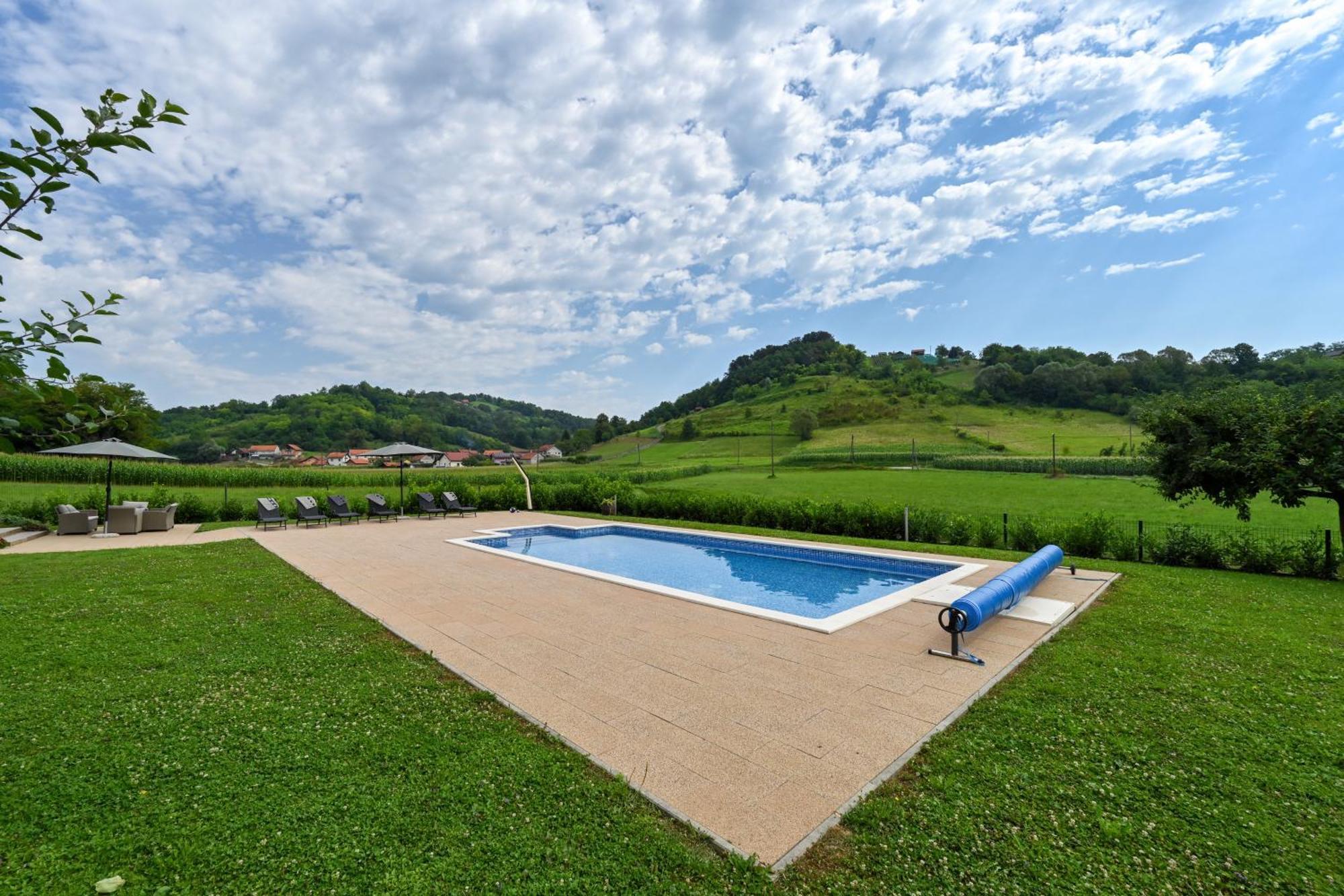 Ruralna Kuca 'Villa Zagorka' Za Odmor Sa Bazenom I Bocalistem Donja Pacetina Exteriér fotografie